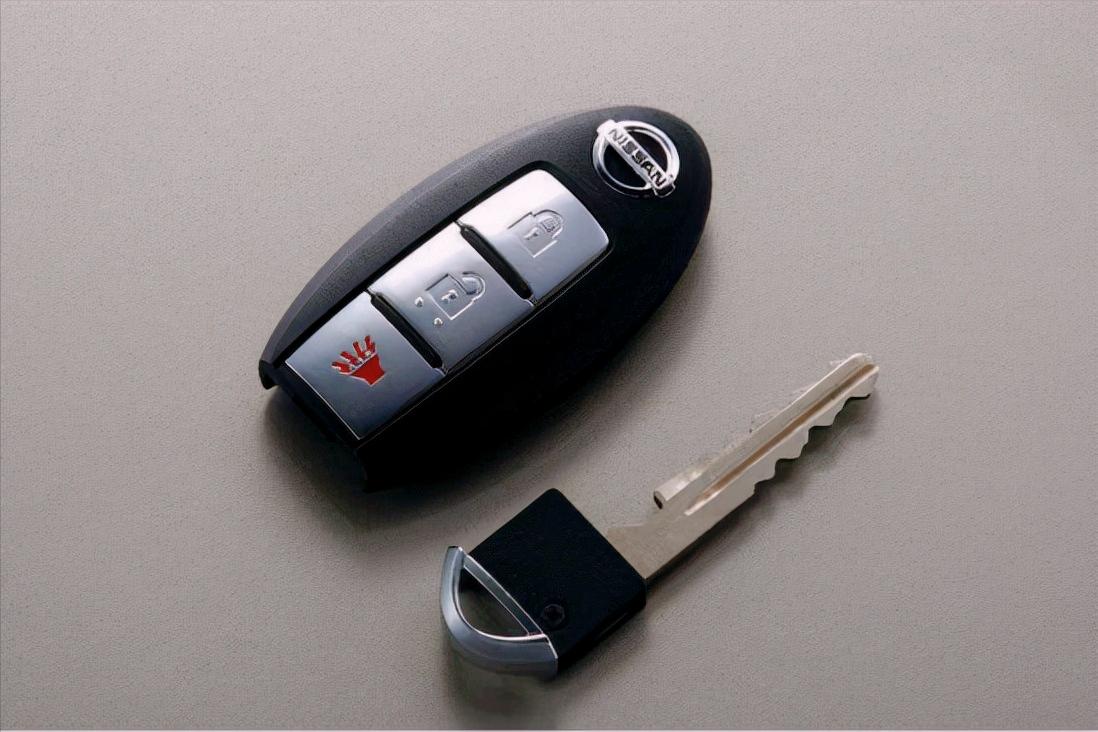 大众车钥匙怎么换电池,车钥匙怎么换电池奔驰