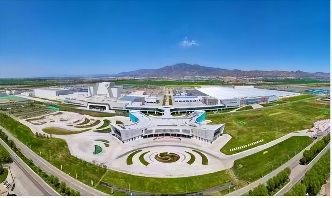 伊利和蒙牛奶业哪个排名第一,蒙牛乳业在中国乳制品行业中排名