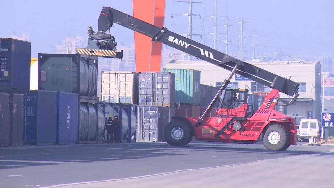 “黄金列车”助力南京外贸逆势增长