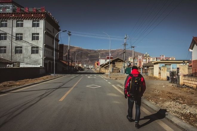 尼泊尔美女嫁到中国要多少钱,尼泊尔美女嫁中国男友来告别