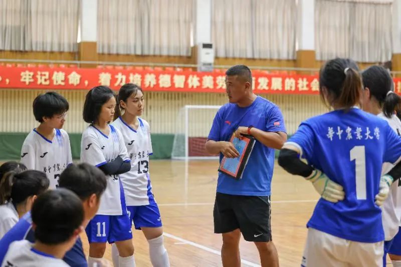 冠军专访|华中农业大学女足：这次，终于是冠军