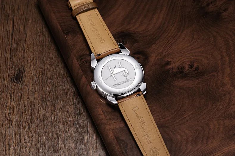 海明威戴的什么表,海明威手表什么档次求回答