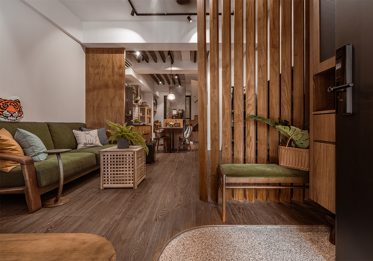 挑高两层小房间设计,40平米两层简约独立屋