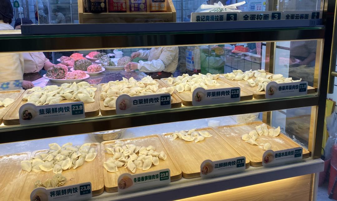 50平米的火锅店能赚钱吗,在小县城开个自助火锅店赚钱吗