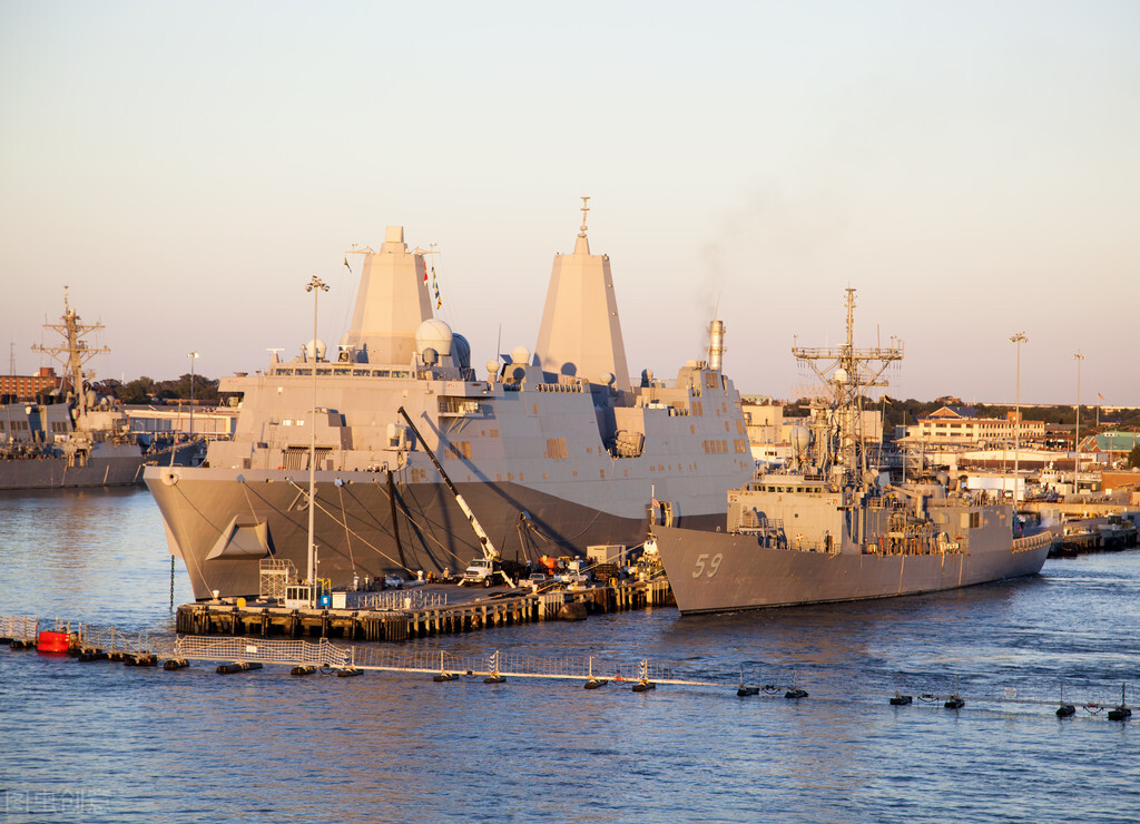 美航母着陆事故,1967年美国航母