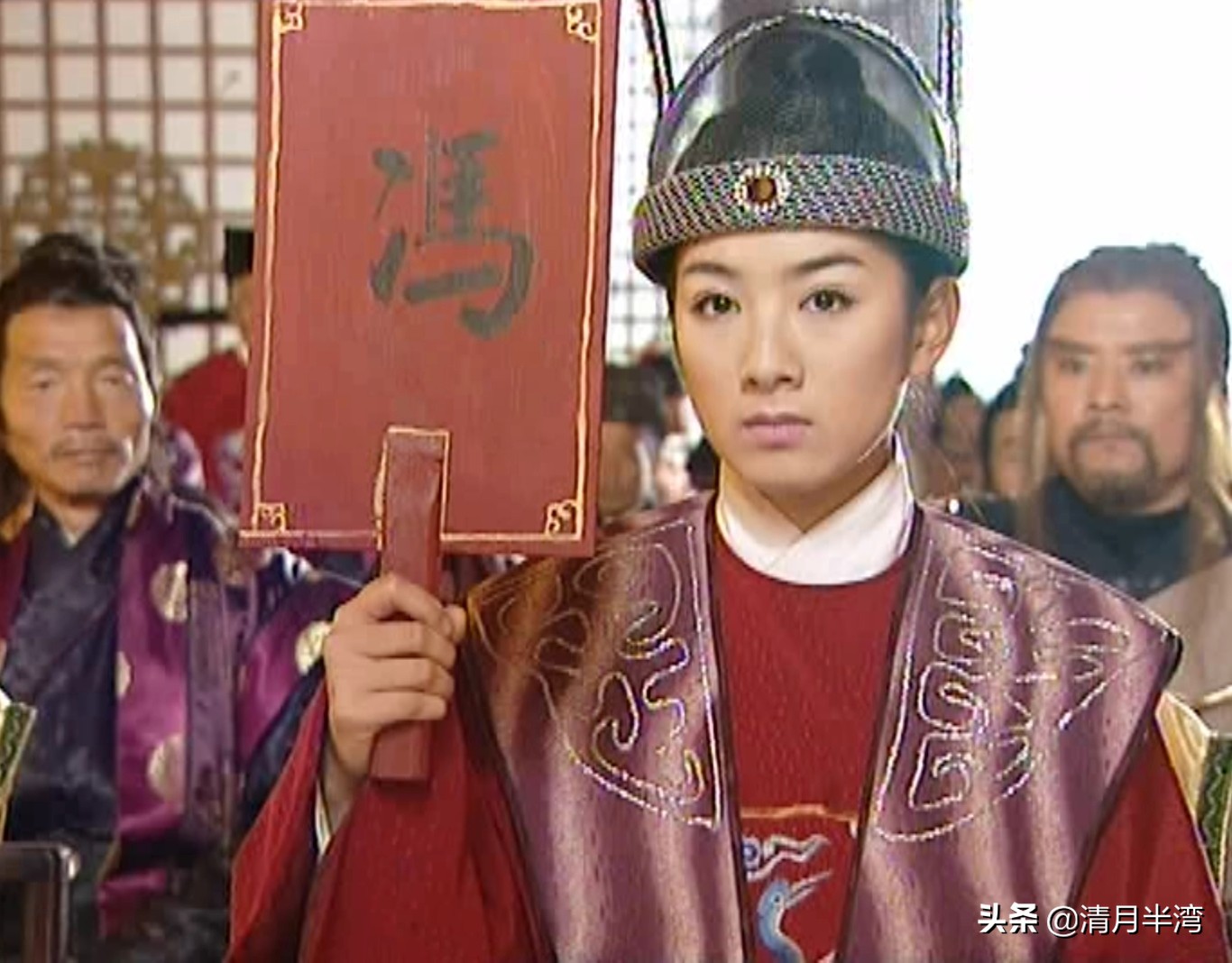 舍不得口红眼线假睫毛,就别女扮男装了,这13位反串才叫尊重观众