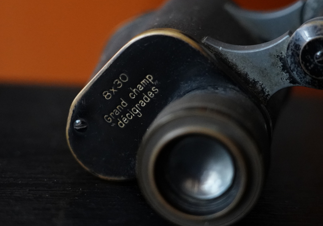 战争时期的老式军用望远镜,战争年代的18倍望远镜