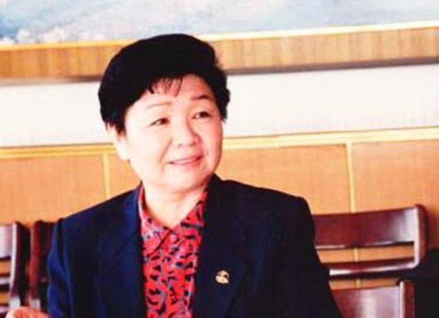 三鹿集团原董事长田文华官方报道,三鹿奶粉董事长现在状况