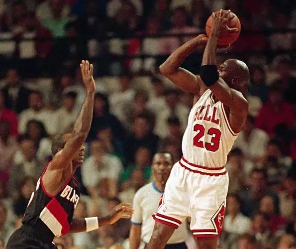 nba附加赛出局勇士王朝彻底倒塌,勇士王朝超燃落幕