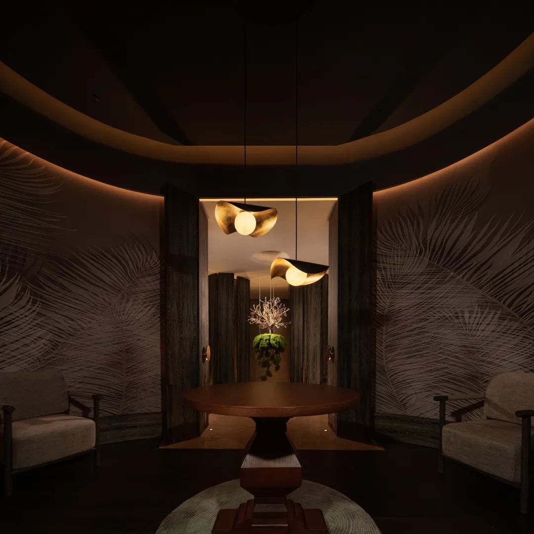 MOSOM墨森设计｜AEVUM奥斯芬KKONE店：呈演优雅风尚