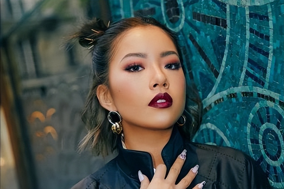 王菊回应观众质疑感情戏尺度大,王菊回应床戏尺度质疑