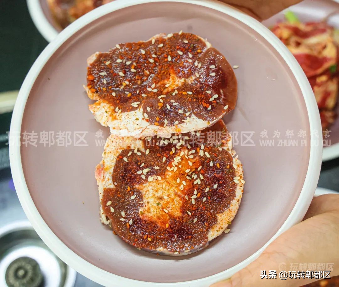 跨越三千公里！上过人生一串的「齐齐哈尔烤肉」，落户蜀都万达