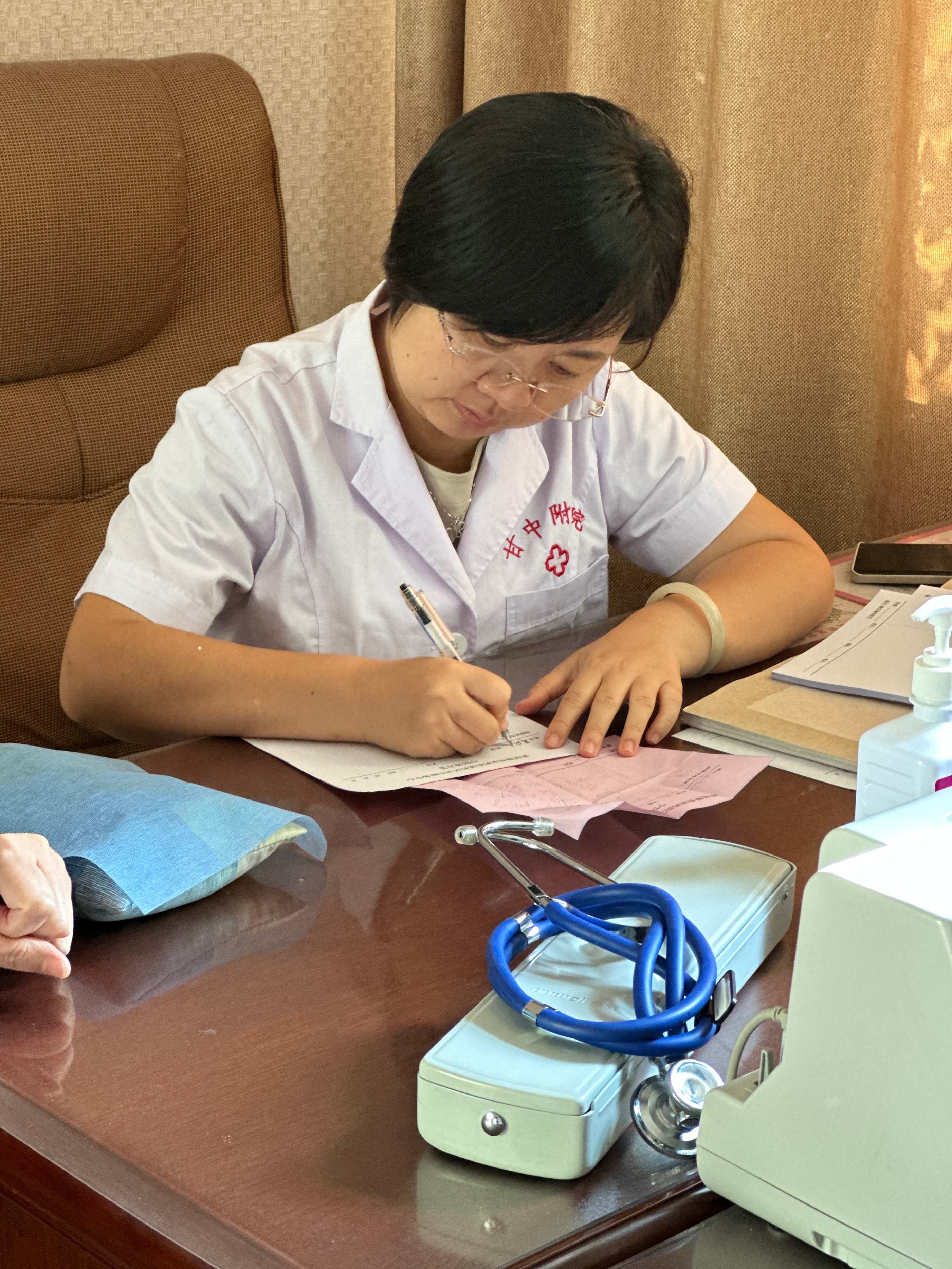 【贴近基层送服务】兰州城关区名中医刘臻华坐诊拱焦中心