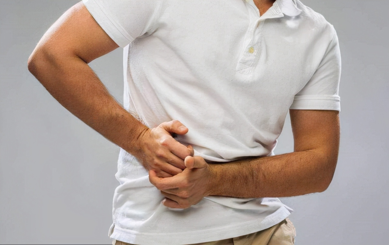 最近常放屁是不是和肝部囊肿有关,老是放屁大便次数多和肝有关系吗