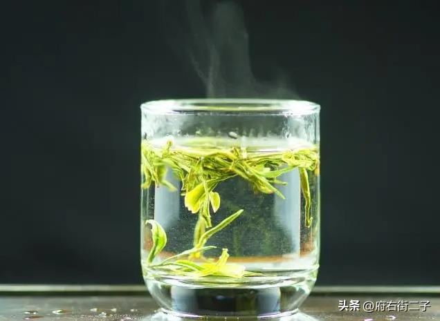 一杯绿茶，大爷享受了洗浴中心“VIP”顶级服务