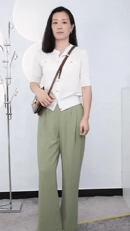 穿来穿去还是黑白配最高级,开衫薄毛衣外套时髦洋气