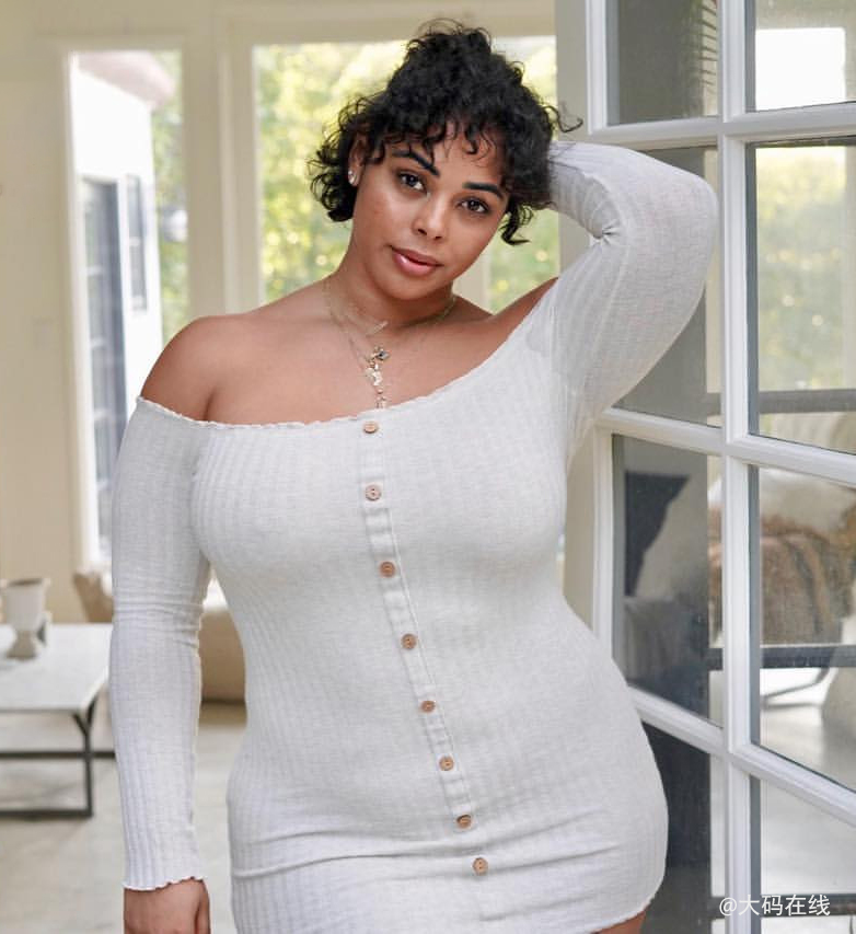 美国大码模特塔布里亚·梅杰斯,Tabria·Majors