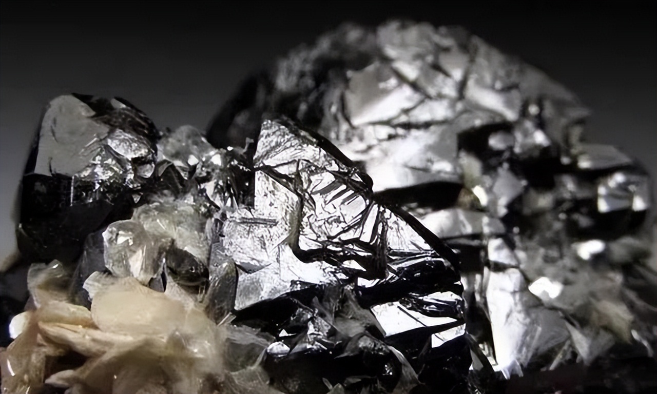 中国钨矿会枯竭吗,大量开采钨矿面临的环境问题