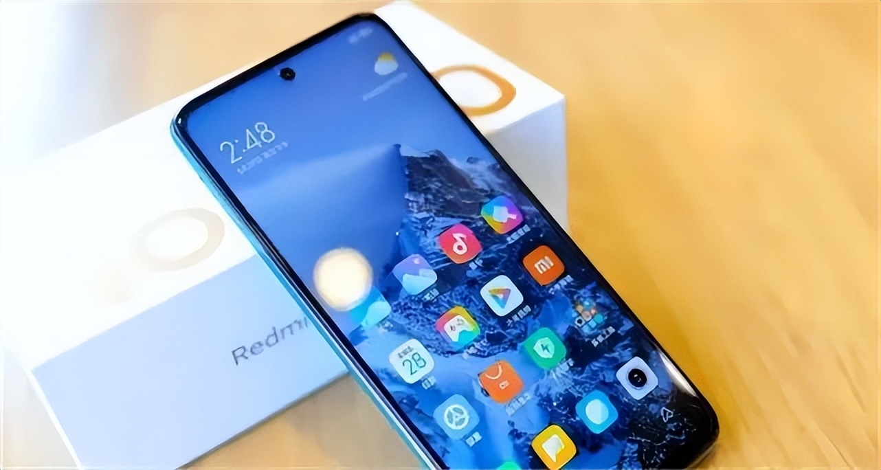 美国人买iphone相当于什么东西 (为什么美国人买iphone那么便宜)