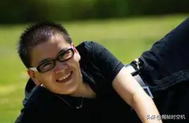 2013年，宁夏姑娘“变性”做男人，她的故事从失败的“初恋”讲起