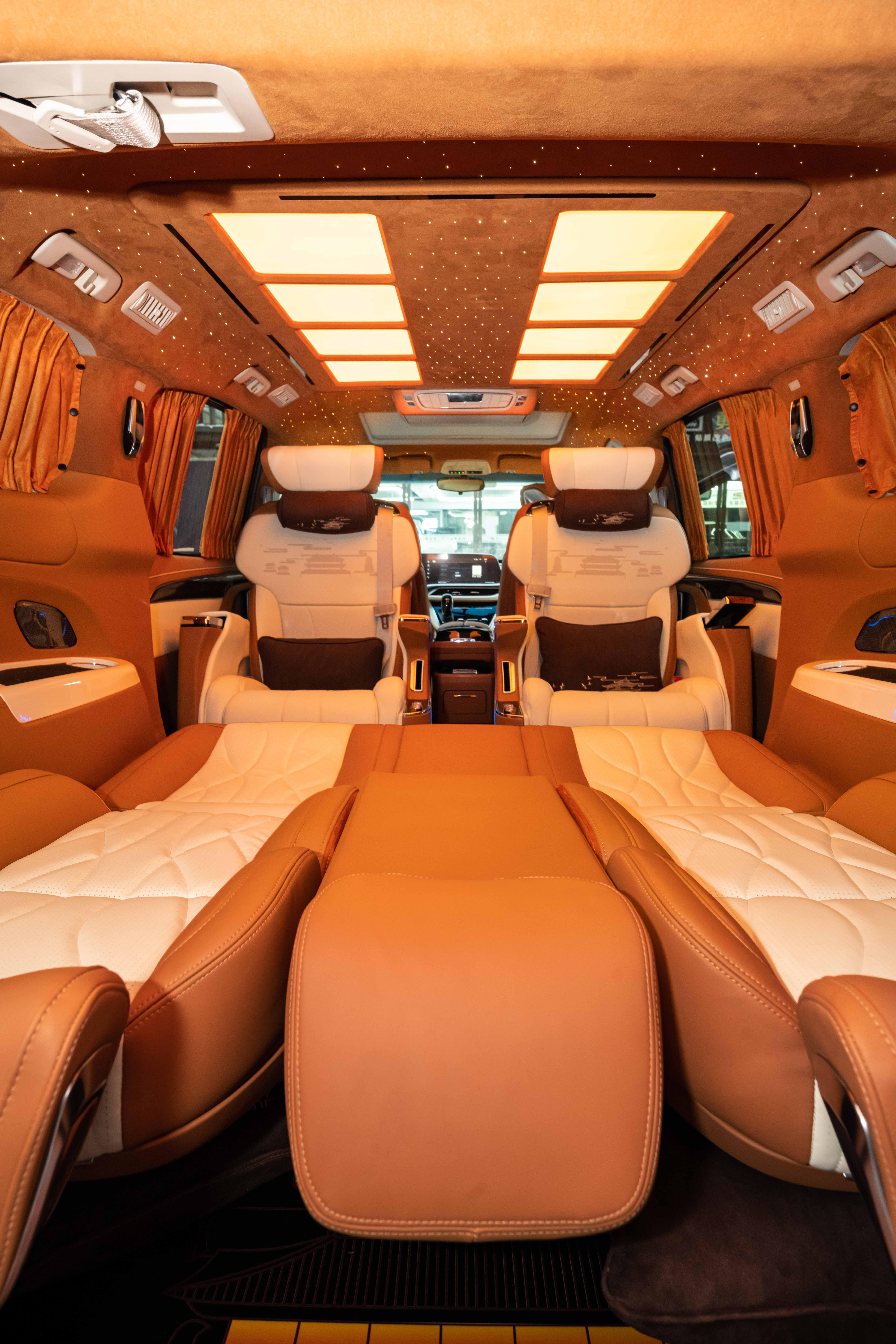 别克gl8改装大唐盛世,别克gl8大唐盛世帝王蓝