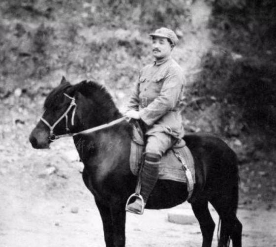 94年廖汉生到周恩来纪念馆参观，结束时被问：您是贺龙的外甥吗？