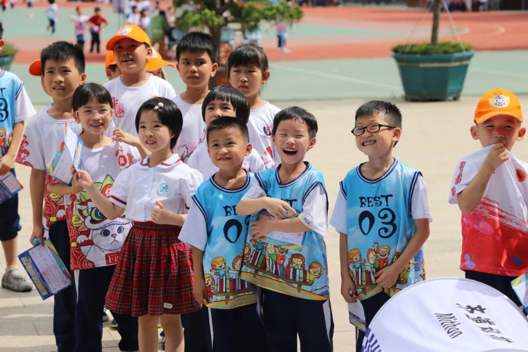 童心未泯欢度六一,童心向党放飞梦想六一儿童节