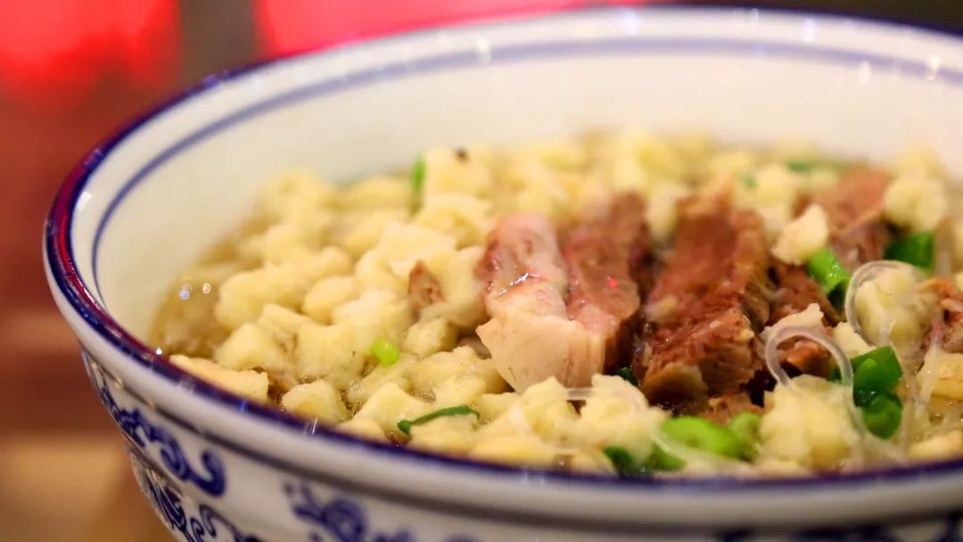 中国吃羊的视频,中国饮食行业三巨头