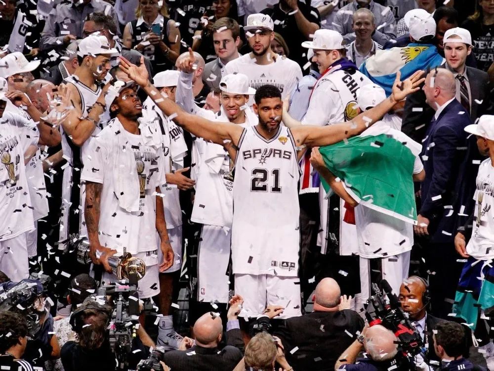 2017勇士队历史最强球队,2017谁是nba总冠军