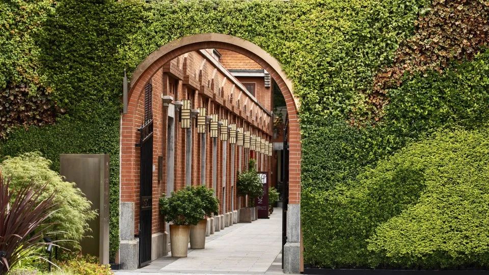 传奇「更生」的避世栖所|14个有故事的海内外酒店