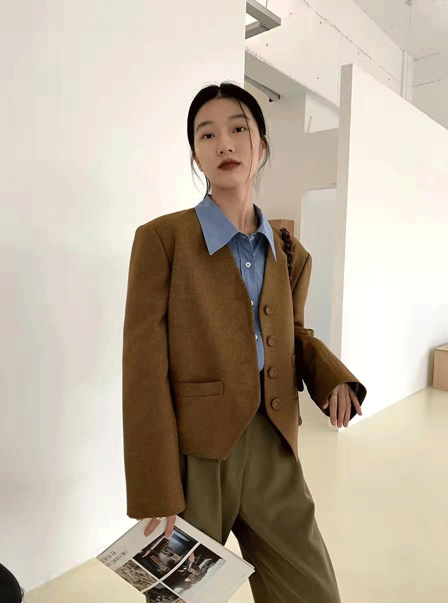 冬天穿什么长款外套保暖又时尚,秋冬厚外套这样选保暖又好看