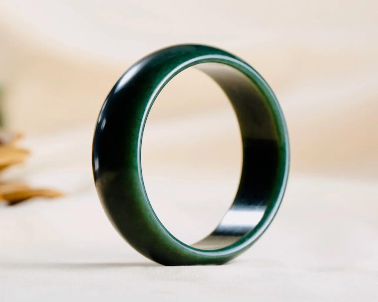 和田玉山料和籽料对比,和田玉山料籽料对比图