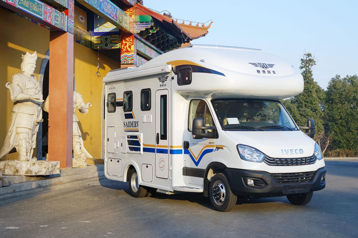 适合一家五口出游的房车,适合城市生活的赛德房车