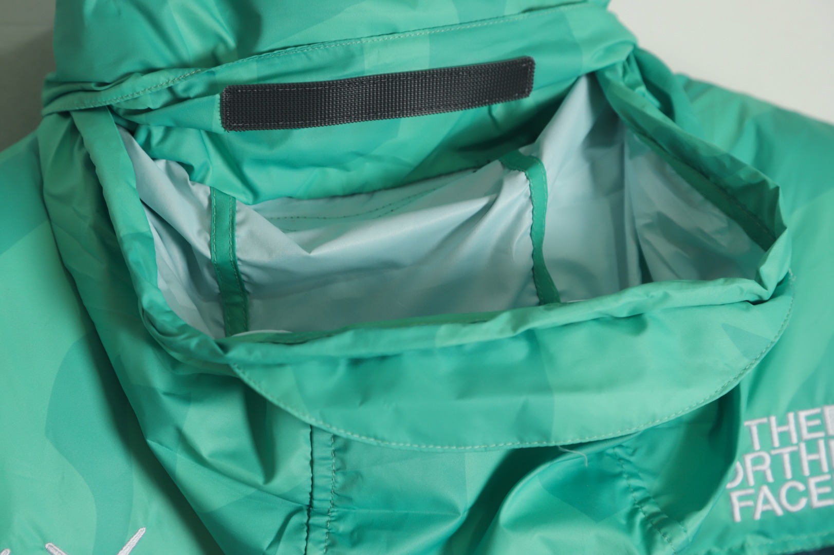 TheNorthFace北面联名款1996美版羽绒服显得更年轻有活力的感觉