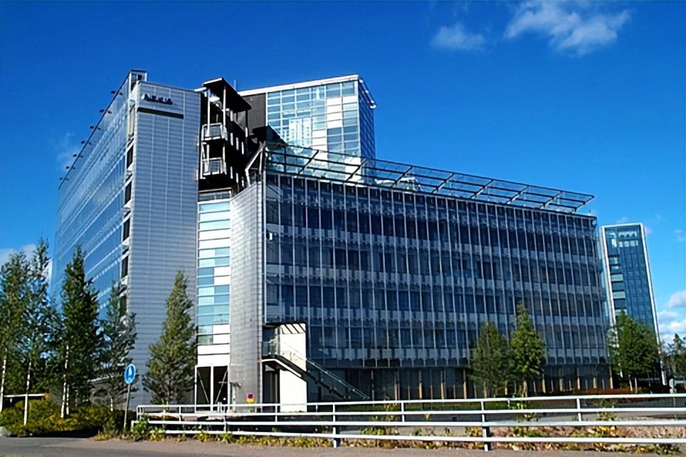 鍏ㄧ悆浜斿ぇ绉戞妧宸ㄥご鍗庝负,琚崕涓烘墦璐ョ殑鍥藉绉戞妧宸ㄥご