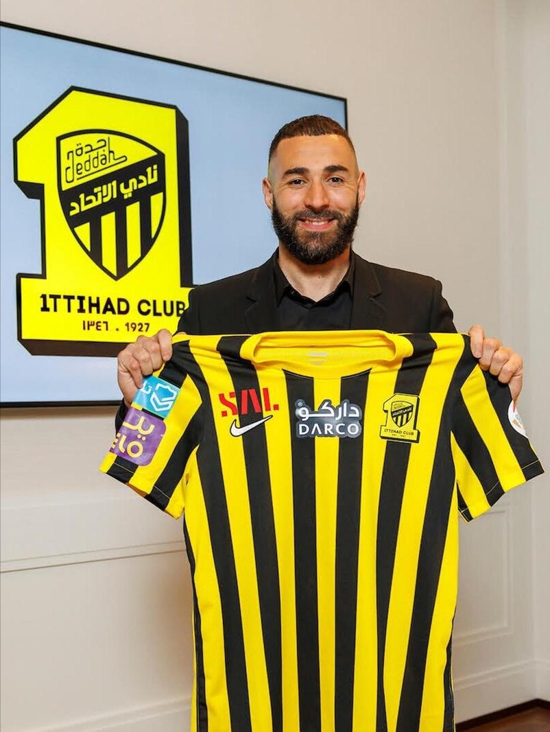 c罗本泽马梅西相聚沙特,c罗和本泽马年薪