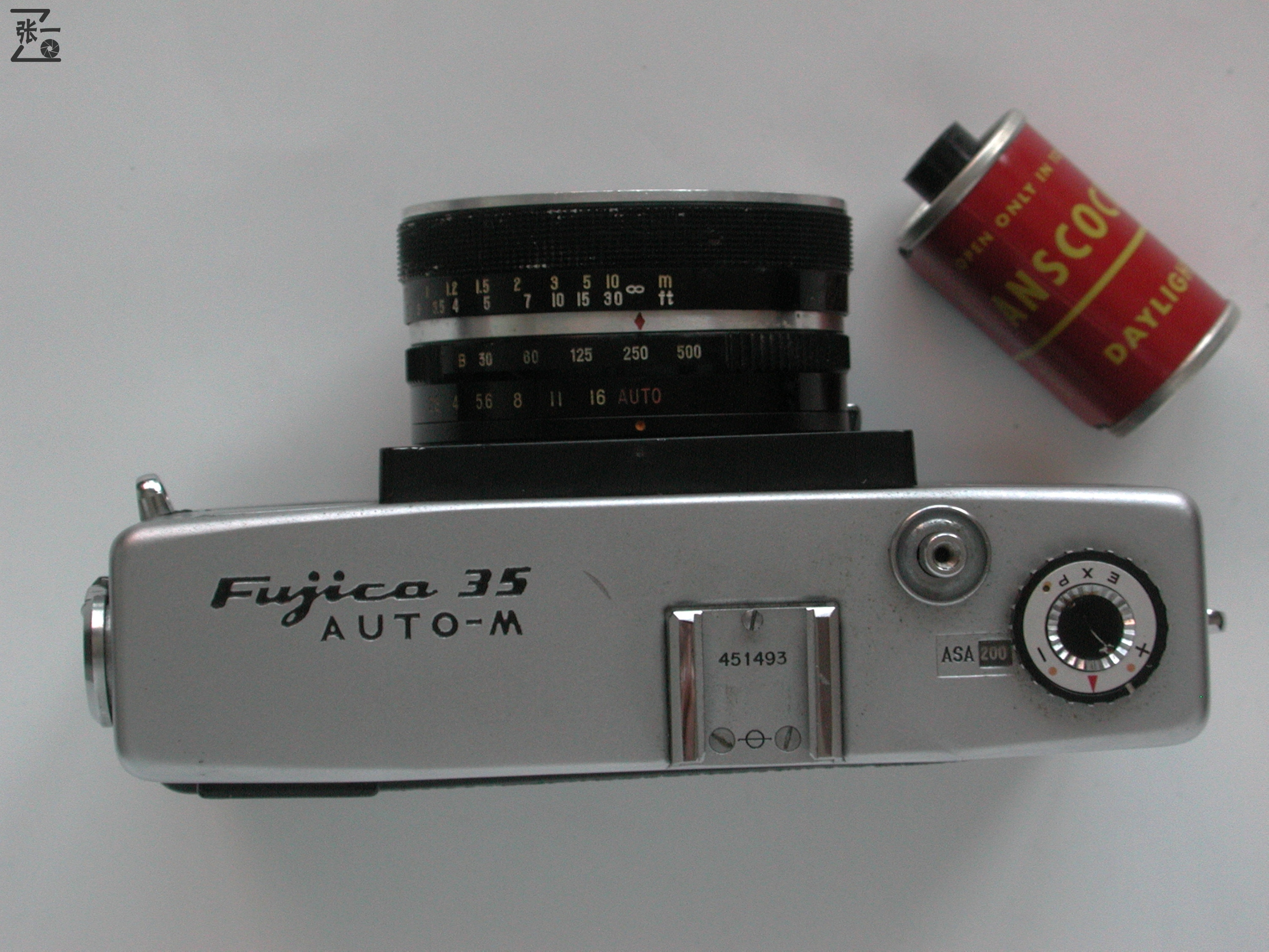倒片旋钮在机身侧面的日本Fujica35Auto-M旁轴相机!1962年问世