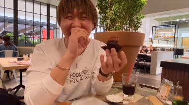 日本“租借男友”爆火！真人露面后网友炸锅：真的有点帅…