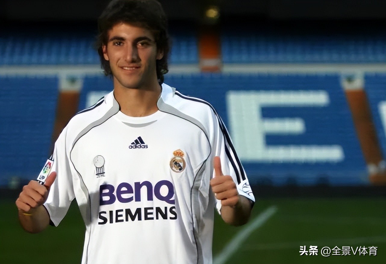 退役球员最后的谢幕战,结束足球生涯