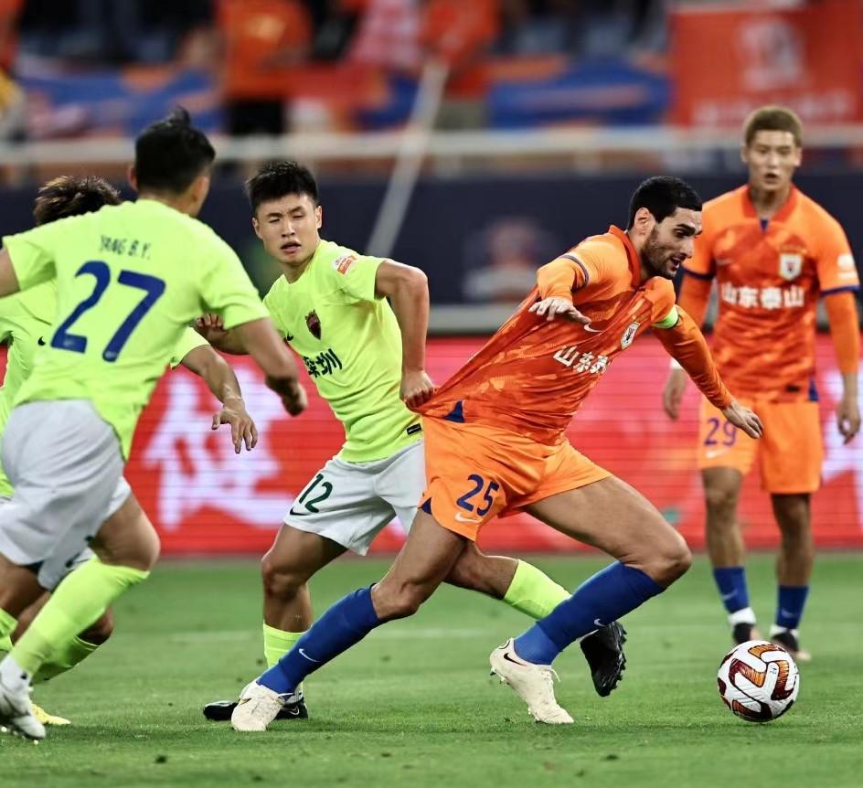 泰山上港争议判罚足协如何回应,媒体足协让泰山队足协杯冲冠不易