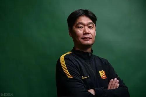 帮助中国打进世界杯的守门员,2002年带领中国足球队进入世界杯