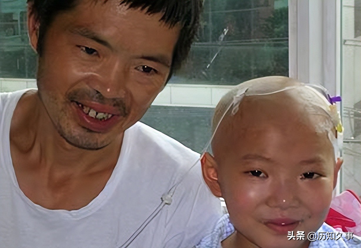 七岁女孩不幸得绝症后续,8岁白血病女孩为了养父写遗书