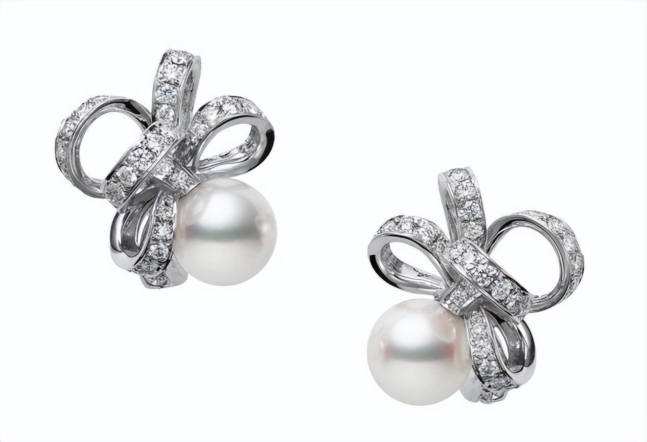 珍珠大家族“人才辈出”!哪一颗最适配你的春装Look?