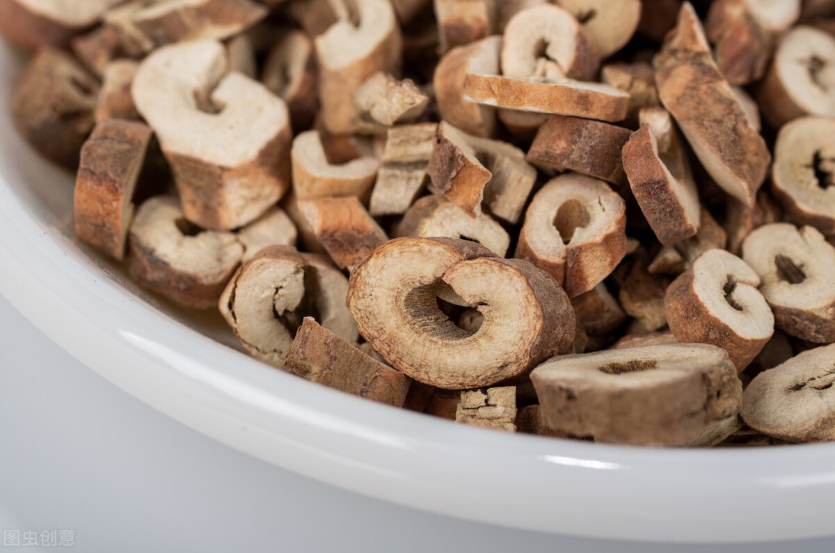 湿热大肾气不足前列腺肥大吃啥药,肾气不足合并下焦湿热的前列腺药