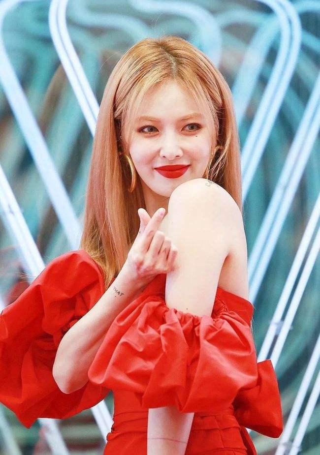 张贤胜和金泫雅写真,金泫雅puma写真