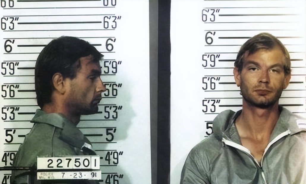 31年作品从未断过,这影史第一丑闻终于公开,满屏血色根本不敢看