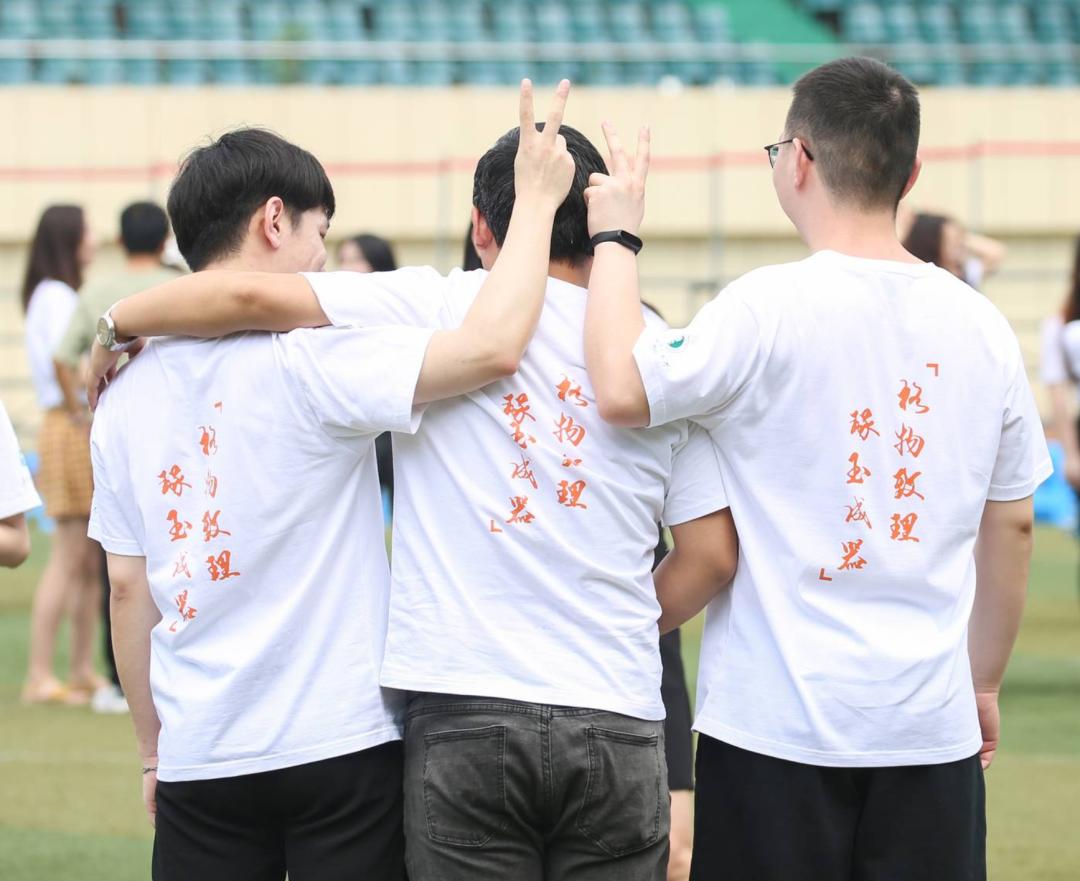 高能电影乘风破浪,最高逼格的毕业照