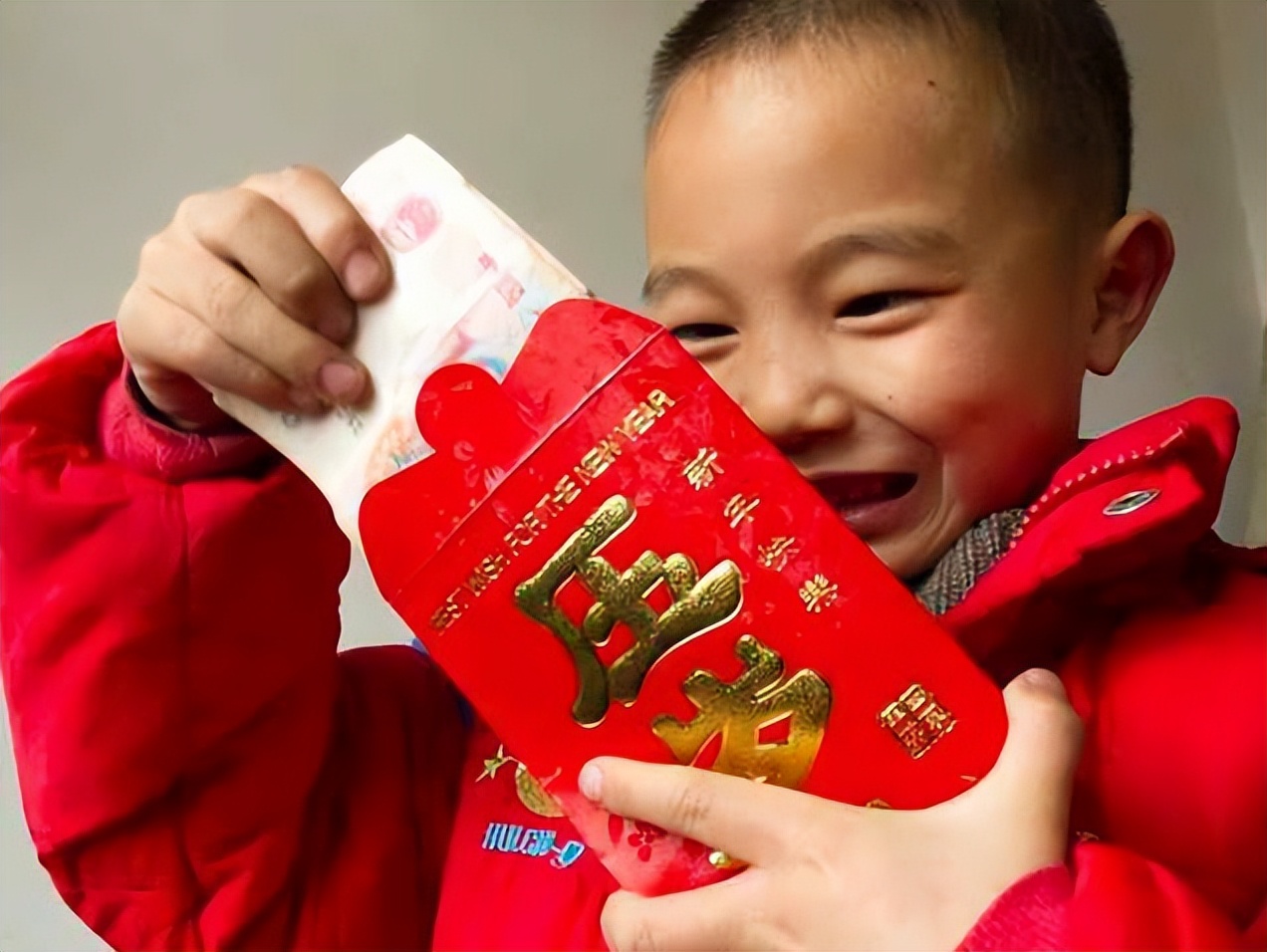 压岁红包不能给单数吗,过年给小孩压岁红包时应该怎么说