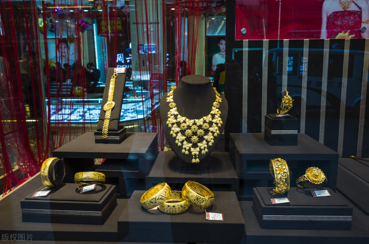 十大珠宝品牌哪些不值得买,珠宝选择什么牌子好