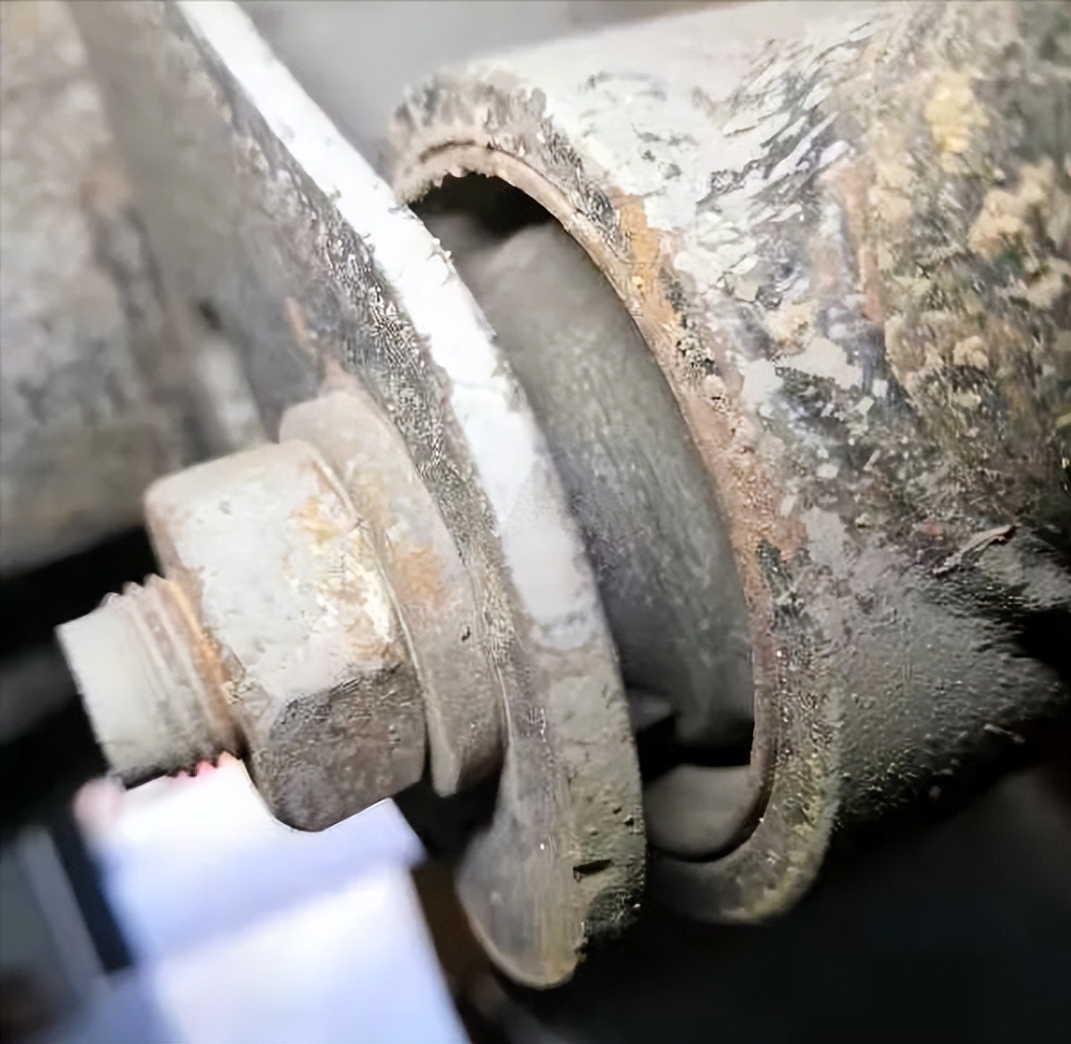 翻新陆巡lc100,陆巡lc100老款改装新款最佳案例